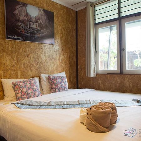 Aenguy Hostel Sukhothai Exterior photo