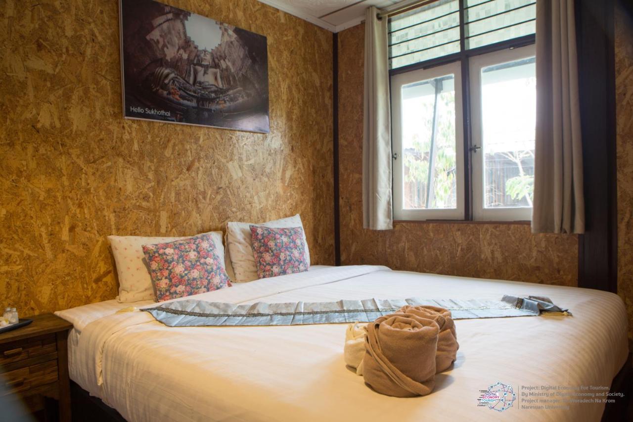 Aenguy Hostel Sukhothai Exterior photo